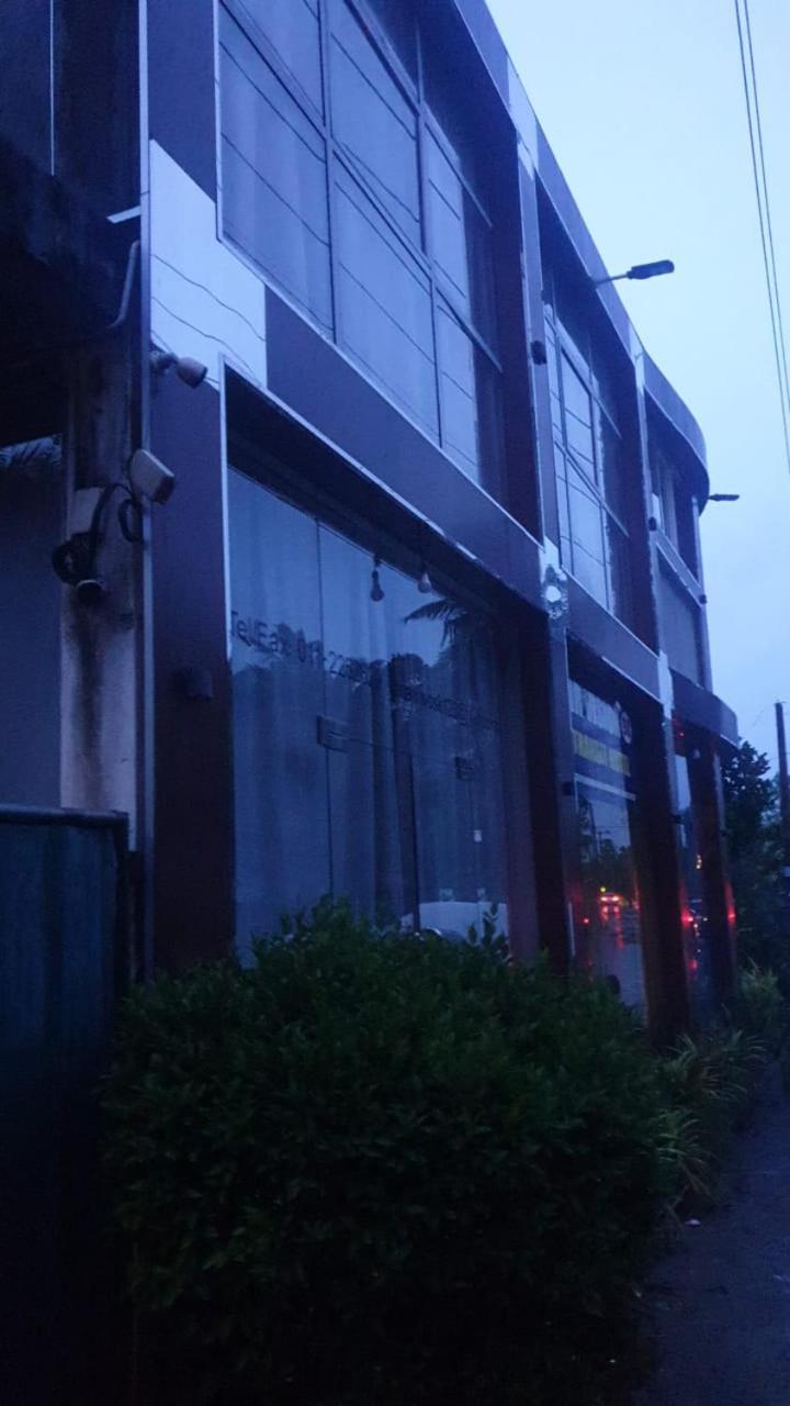 Air Vision 98 Hotel Katunayaka Kültér fotó